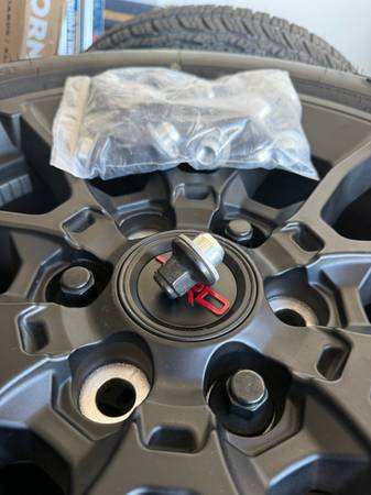 Kola — Lexus IS, dovoz USA — foto 2 z 5