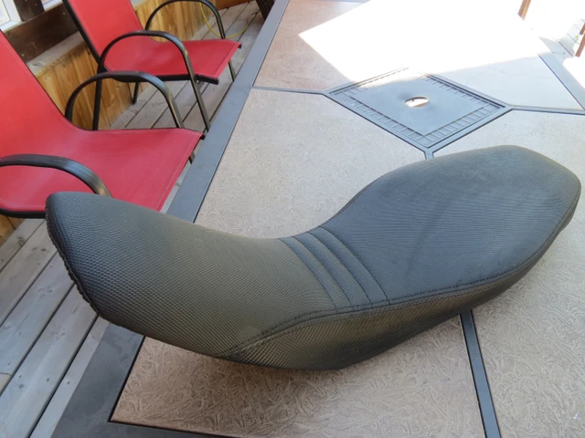 Interiér — Seat, dovoz Kanada — foto 2 z 4