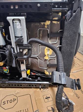 Sedačky — Seat, černá, dovoz USA — foto 11 z 12
