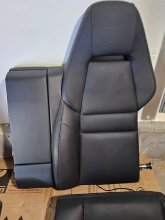 Sedačky — Seat, černá, dovoz USA — foto 2 z 12