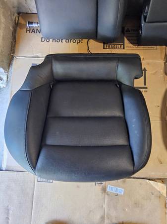 Sedačky — Seat, černá, dovoz USA — foto 3 z 12