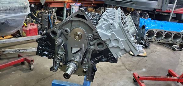 Kompletní motor — Dodge 5.7, dovoz USA — foto 9 z 12