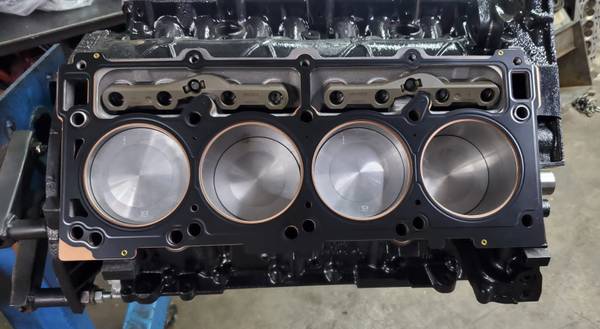 Kompletní motor — RAM 5.7, dovoz USA — foto 10 z 12