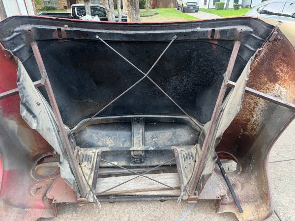 Přední díl — Dodge, dovoz USA — foto 10 z 12
