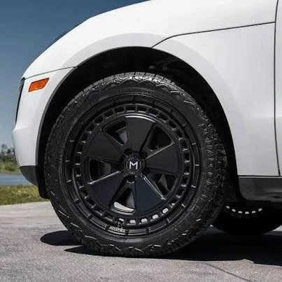 Kola — Audi SQ5, dovoz Kanada — foto 4 z 5