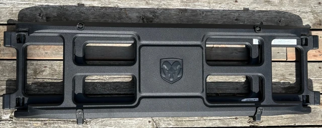 OE komponent — Dodge, červená, dovoz Kanada — foto 4 z 5