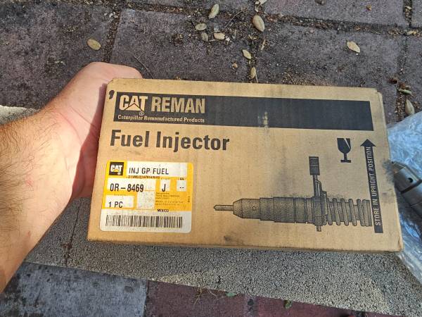 Vstřikovač Cat — Caterpillar, dovoz USA — foto 9 z 12
