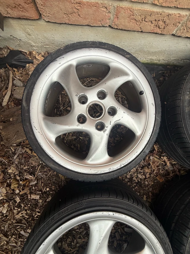 OE komponent — Porsche, dovoz Kanada — foto 3 z 5