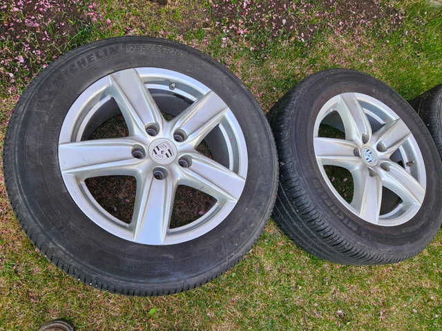 Kola — Porsche Cayenne, dovoz Kanada — foto 2 z 5
