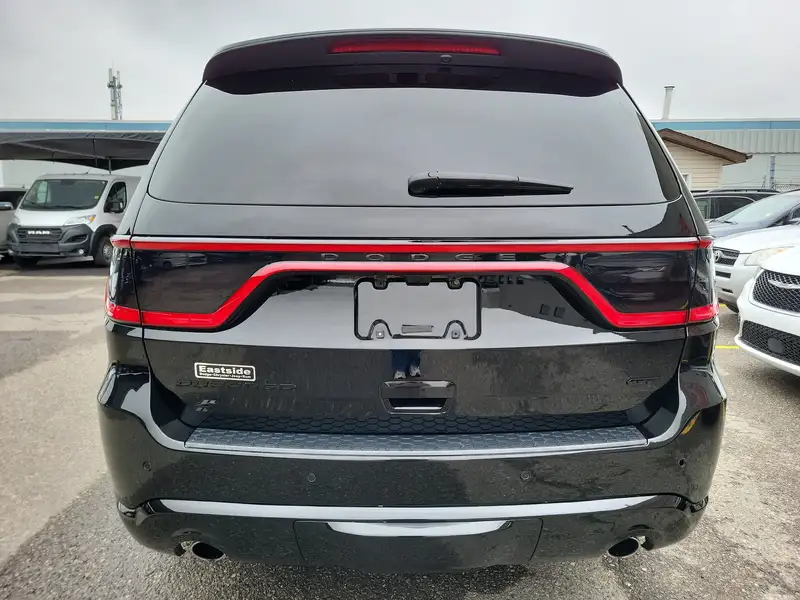 2026 Dodge Durango GT Plus, černá, 8 917 km, dovoz Kanada — foto 3 z 12