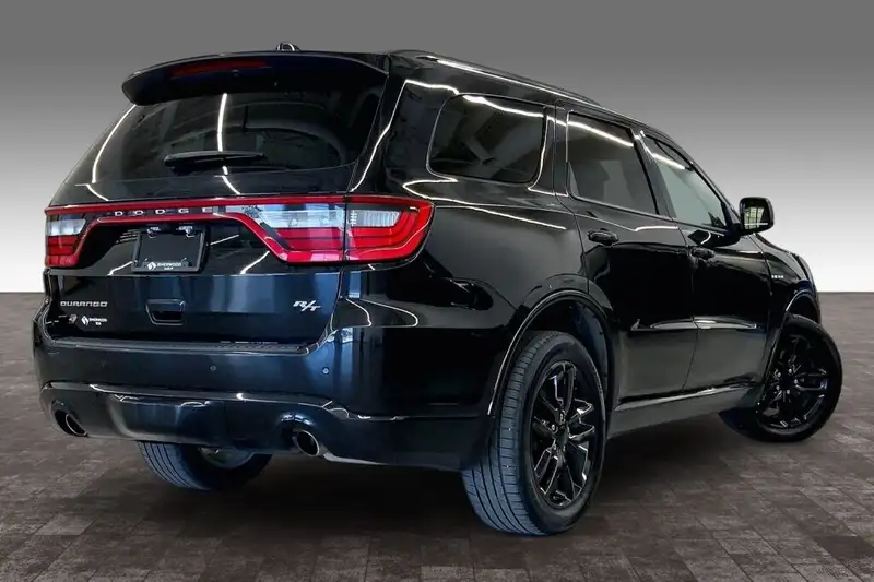 2025 Dodge Durango, černá, 75 615 km, dovoz Kanada — foto 11 z 12