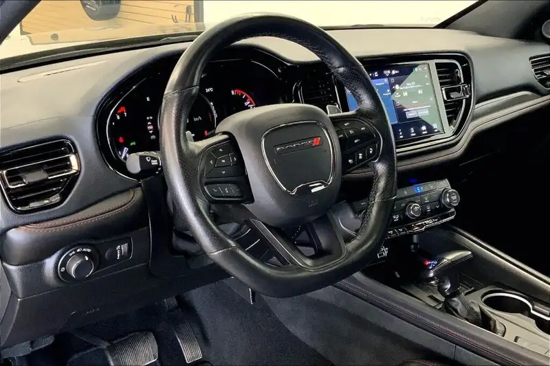 2025 Dodge Durango, černá, 75 615 km, dovoz Kanada — foto 12 z 12