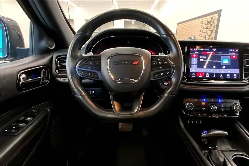 2025 Dodge Durango, černá, 75 615 km, dovoz Kanada — foto 5 z 12