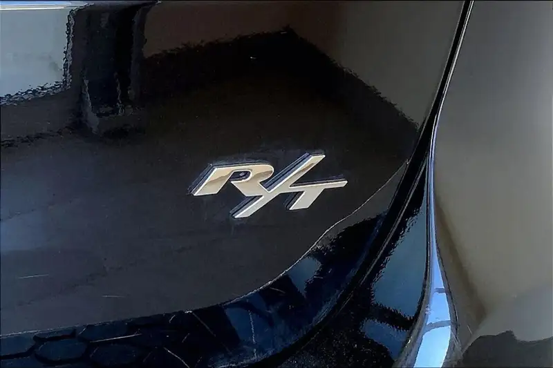 2025 Dodge Durango, černá, 75 615 km, dovoz Kanada — foto 8 z 12