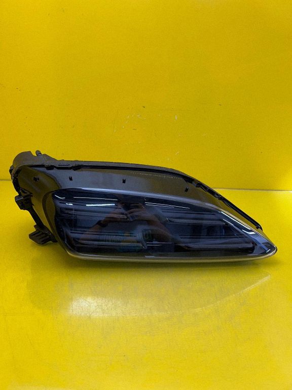 95C941006G Porsche Macan (95C) světlomet, Skladem v EU — foto 1