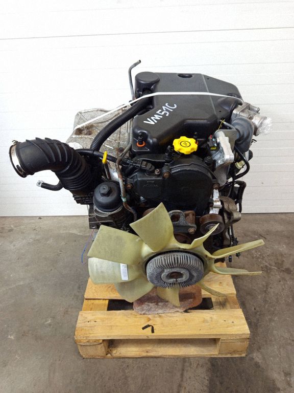 Dodge Nitro Engine, Skladem v EU — foto 1