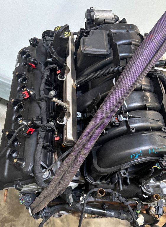 Dodge Challenger Engine, Skladem v EU — foto 6 z 7