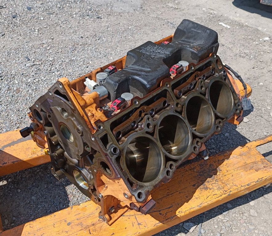Dodge Charger Engine block, Skladem v EU — foto 1