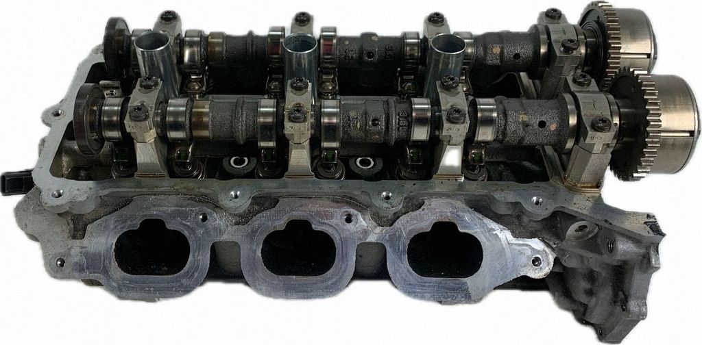 Dodge Charger Engine head, Skladem v EU — foto 1