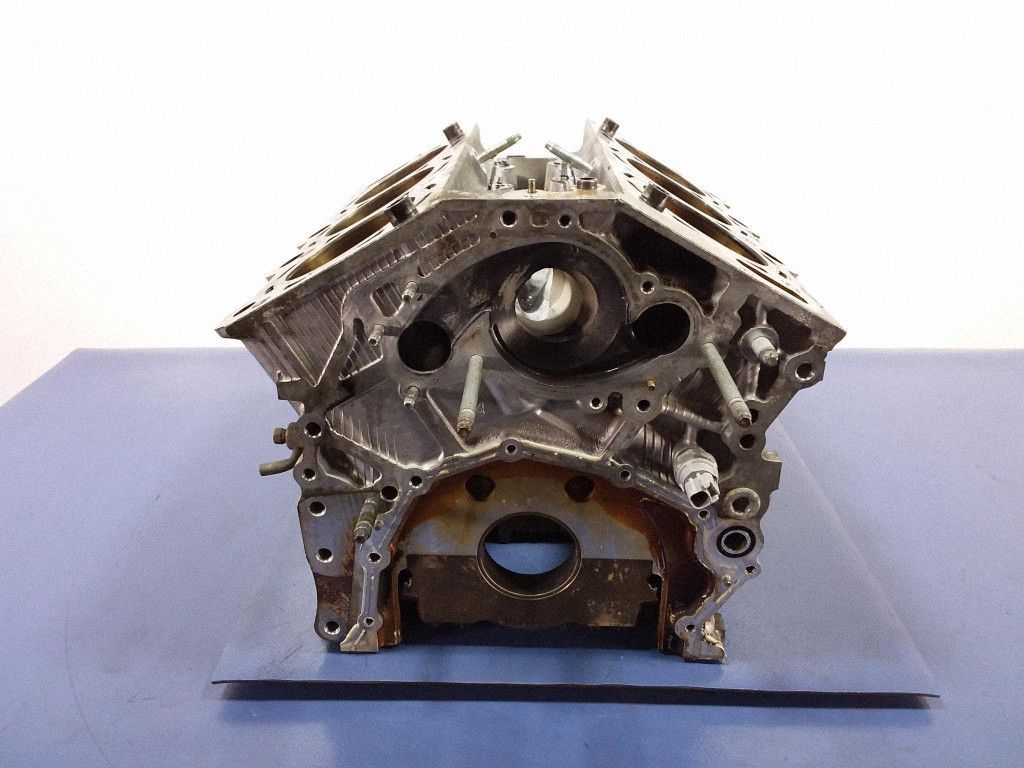 Cadillac SRX Engine block, Skladem v EU — foto 1