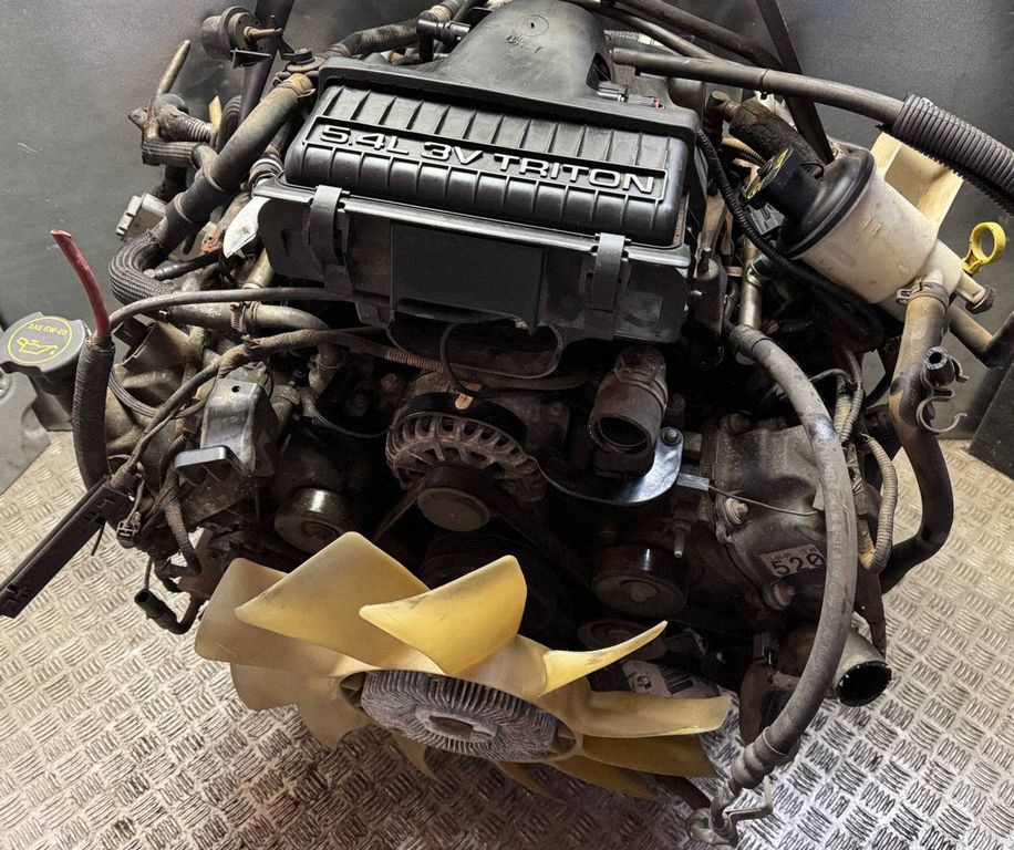 Lincoln Navigator Engine, Skladem v EU — foto 1