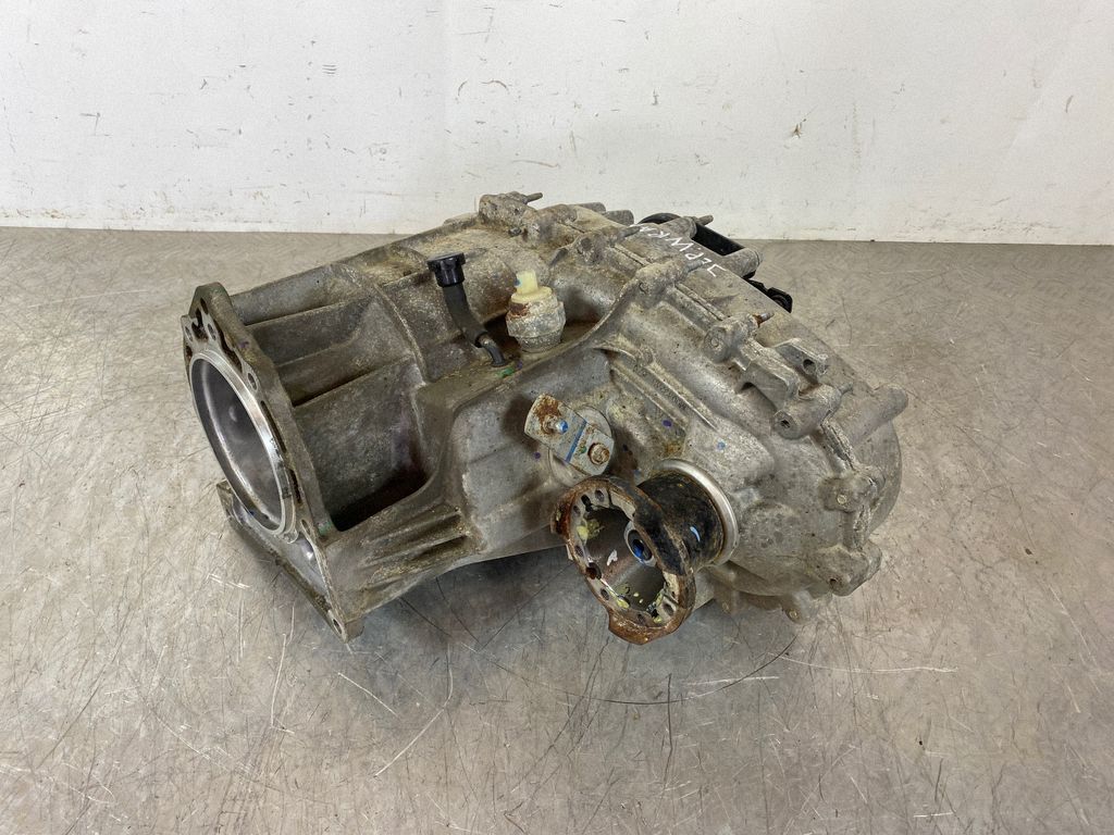 Převodovka 68240445AC — Case, Skladem v EU — foto 1