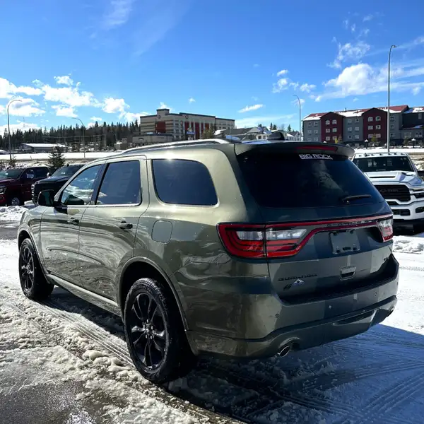 2026 Dodge Durango GT PLUS, zelená, 25 km, dovoz Kanada — foto 5 z 12