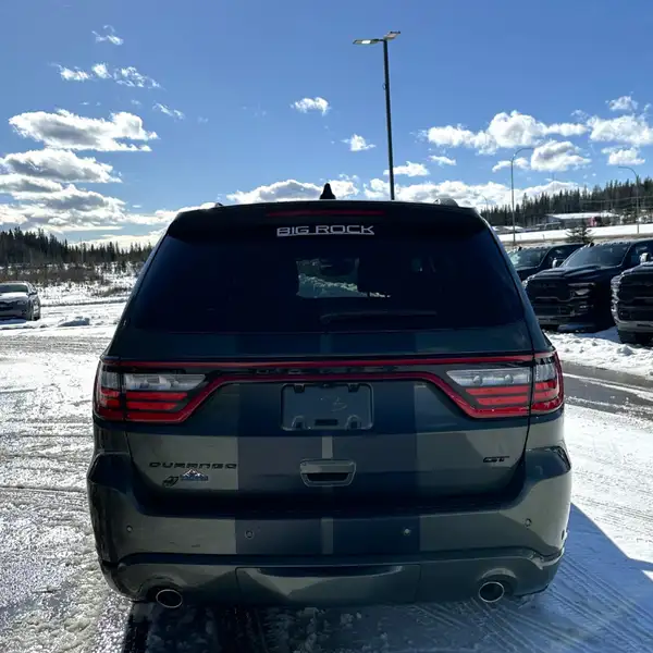 2026 Dodge Durango GT PLUS, zelená, 25 km, dovoz Kanada — foto 6 z 12