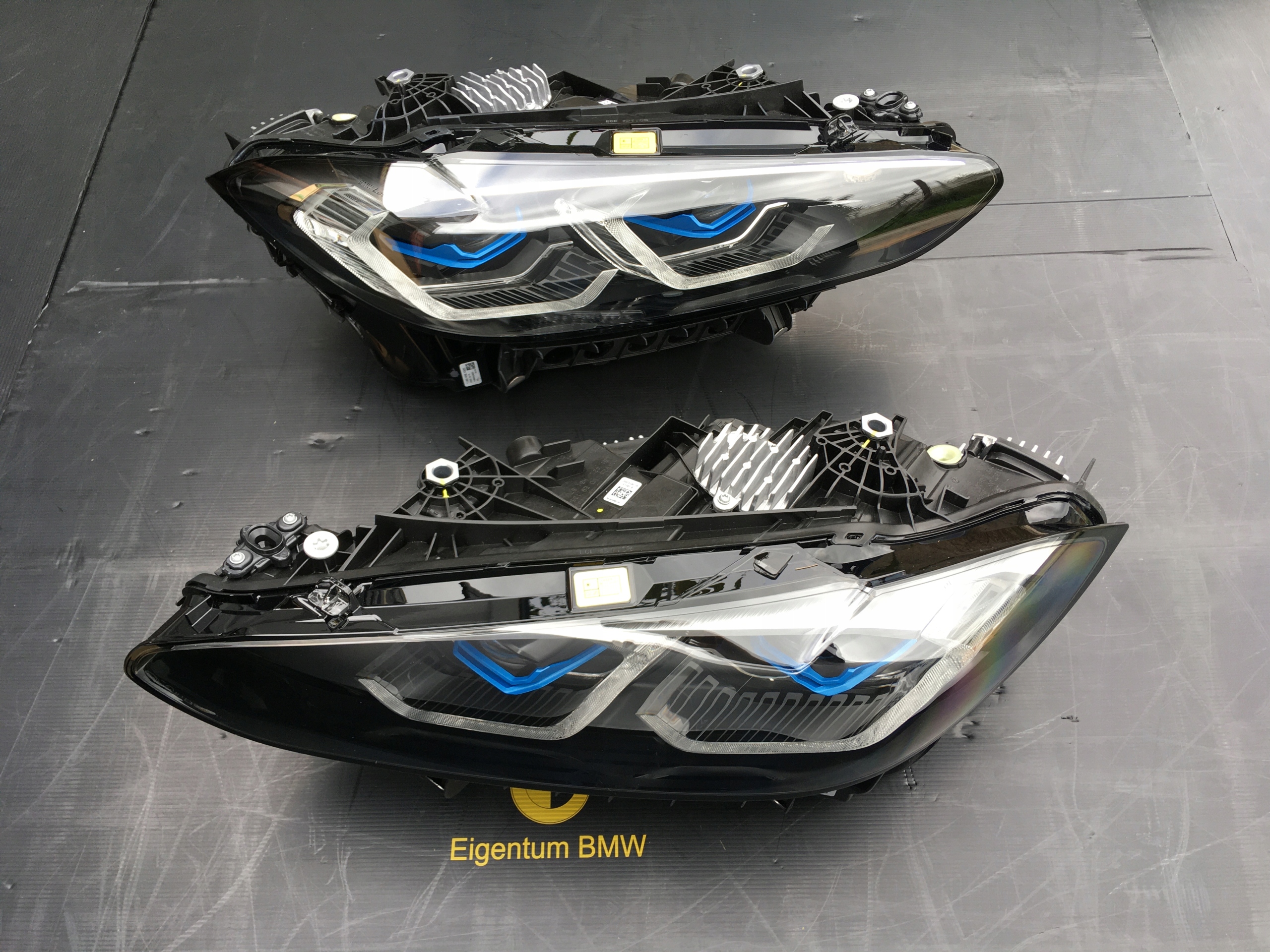 Světlomet — BMW M3, Skladem v EU — foto 1