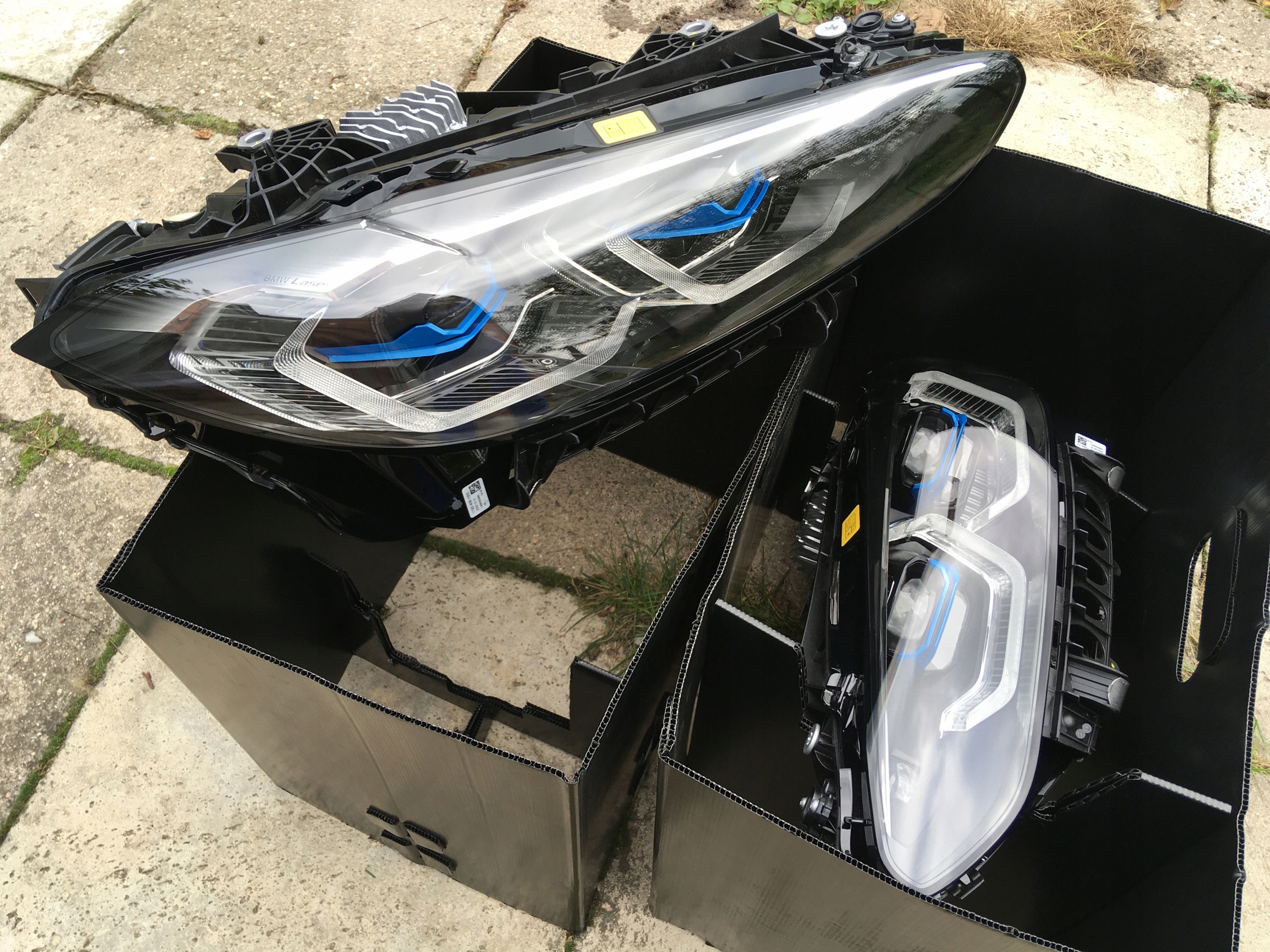 Světlomet — BMW M3, Skladem v EU — foto 1