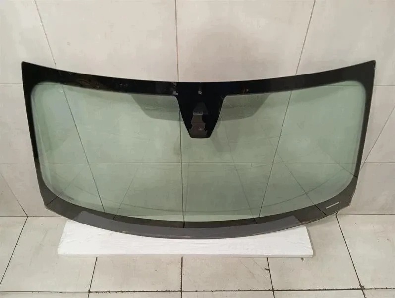 OEM komponent — BMW 3, Skladem v EU — foto 1