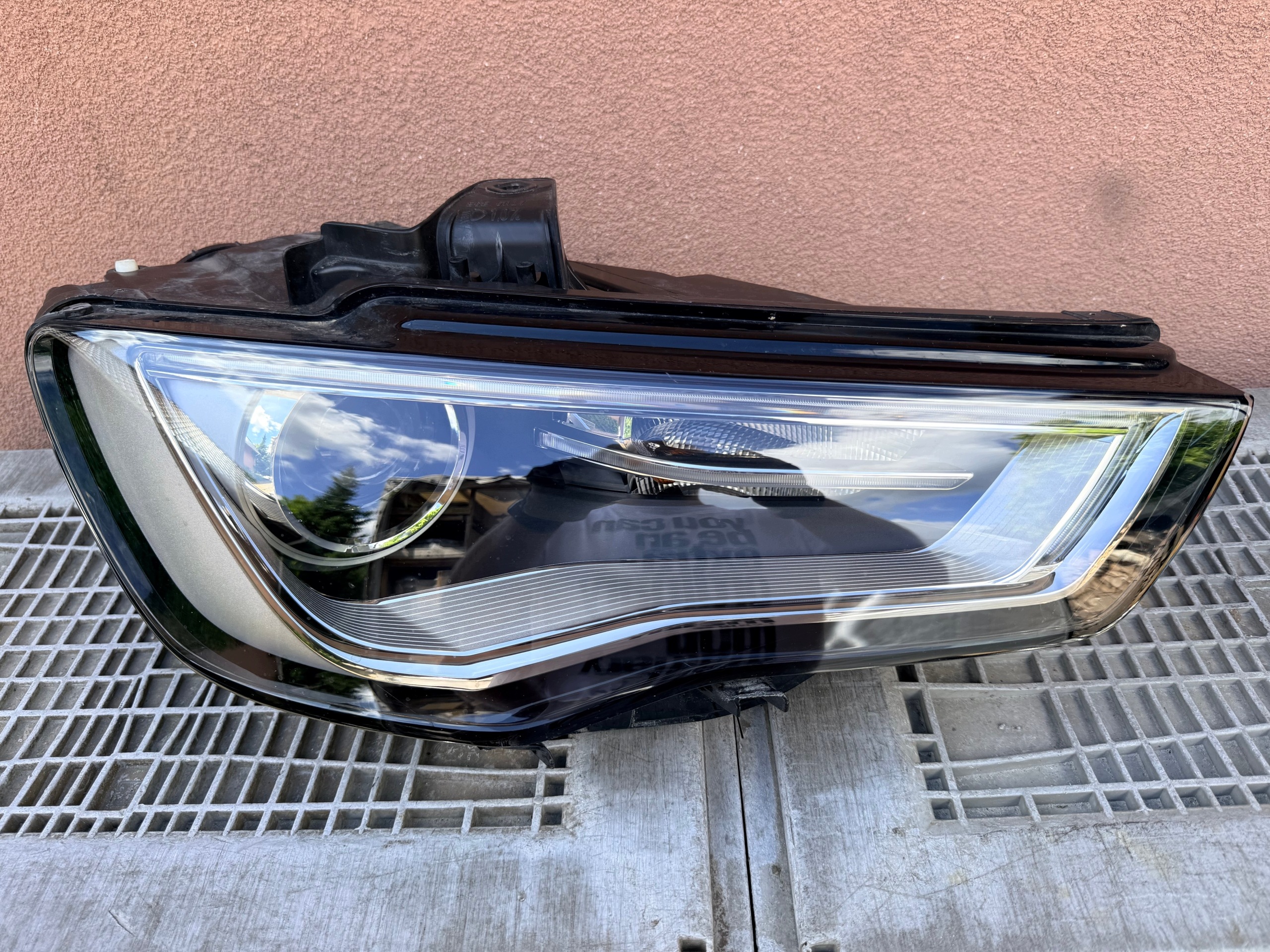 Světlomet Hella — BMW, Skladem v EU — foto 1