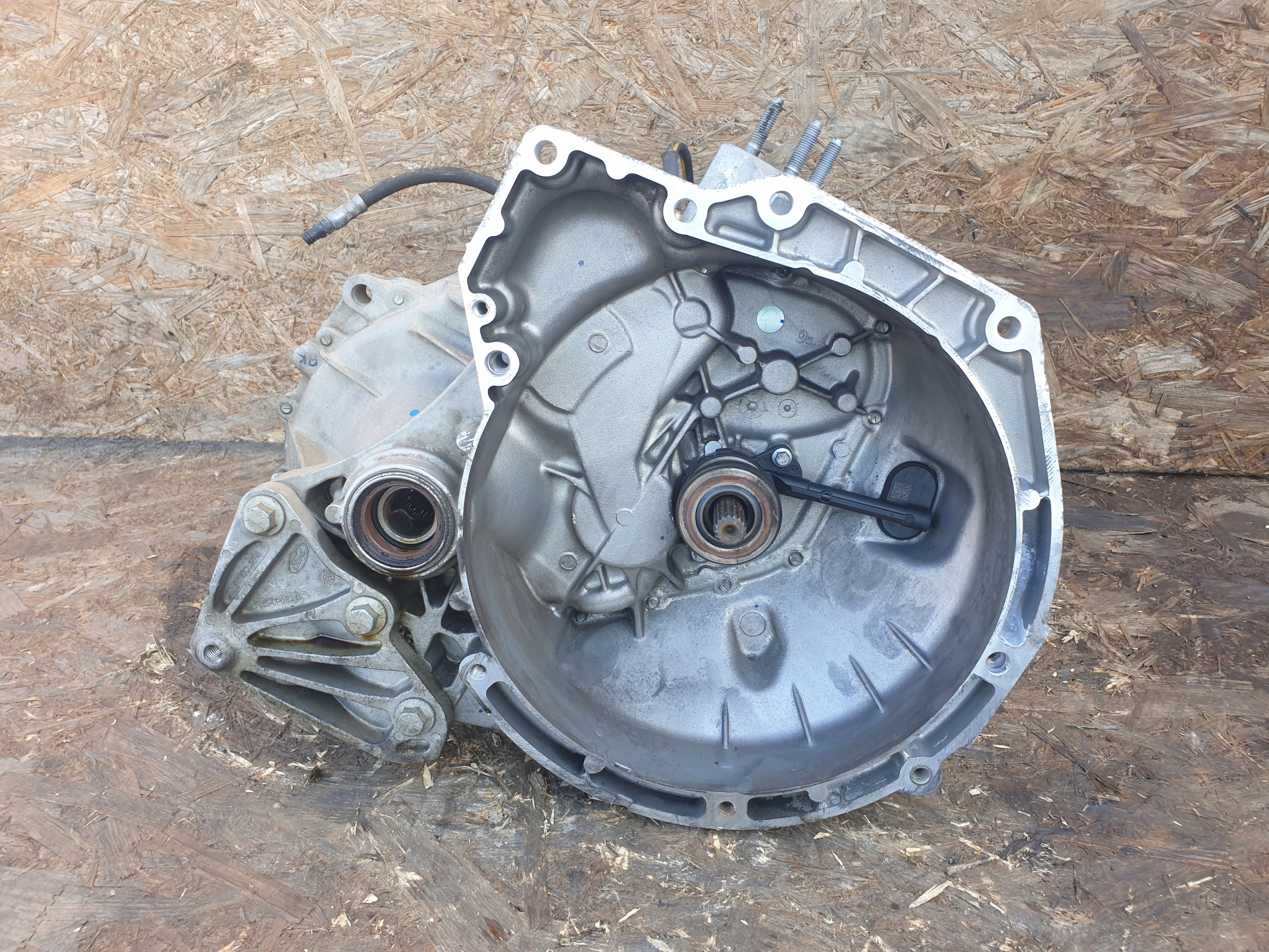 Převodovka 3M5R7002NF — Ford C-Max 1.6, Skladem v EU — foto 1