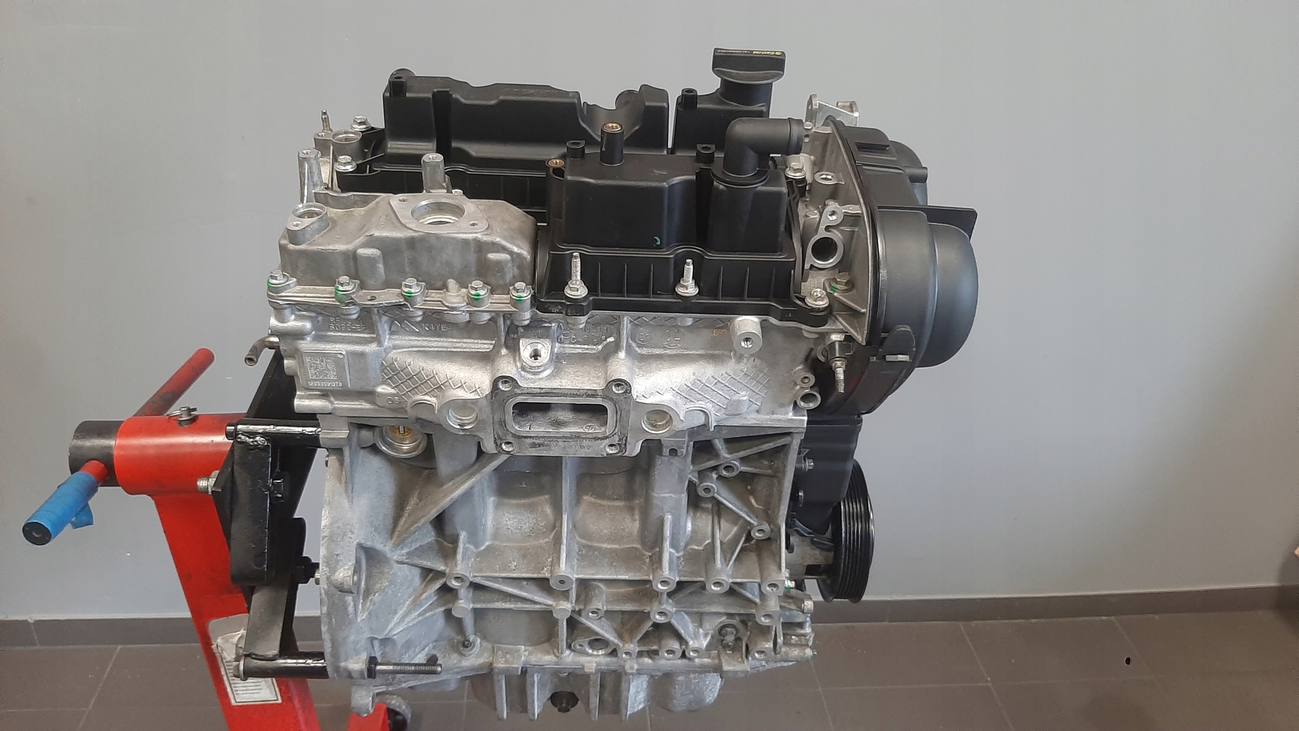 Motor — Ford Focus, Skladem v EU — foto 1