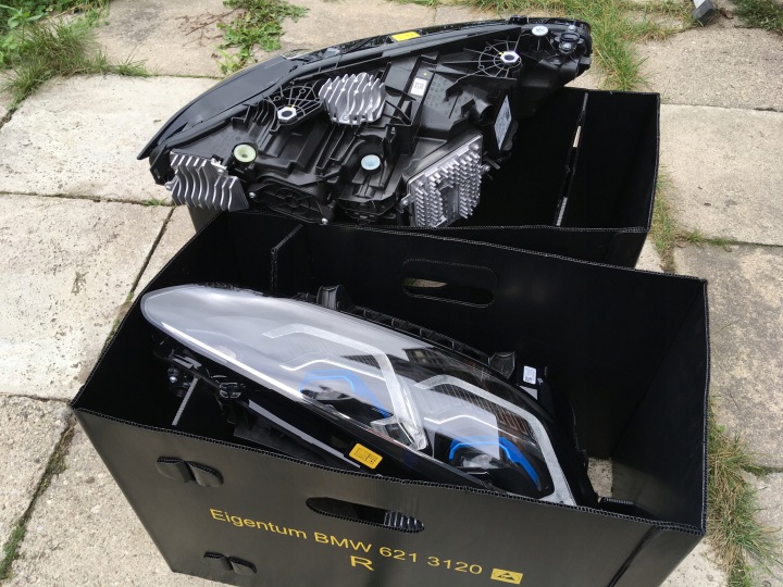 Světlomet — BMW M3, Skladem v EU — foto 1
