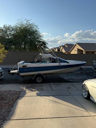 1988 Bayliner, dovoz USA — foto 2 z 9
