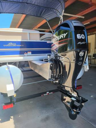 2014 Sun Tracker, dovoz USA — foto 6 z 12