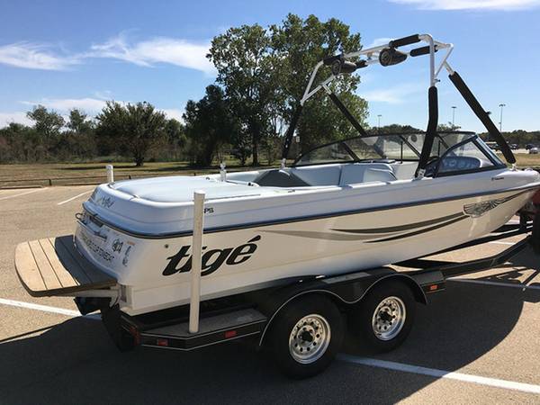 2000 Tige, dovoz USA — foto 2 z 5