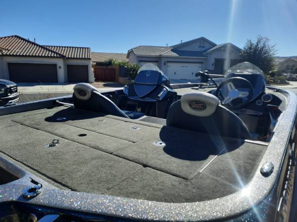 2015 Ranger, dovoz USA — foto 4 z 5