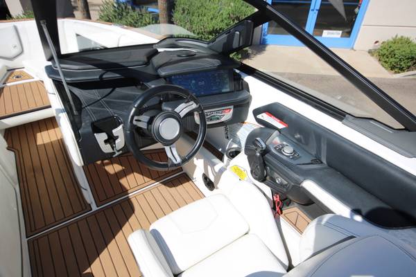 2019 Nautique, dovoz USA — foto 10 z 12