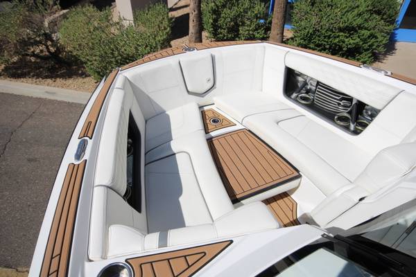 2019 Nautique, dovoz USA — foto 8 z 12