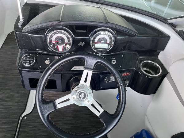 Four Winns, dovoz USA — foto 3 z 12