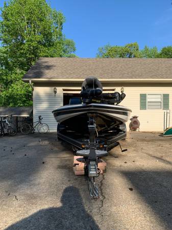 2012 Skeeter, dovoz USA — foto 8 z 12