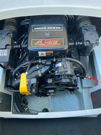 Four Winns, dovoz USA — foto 2 z 11
