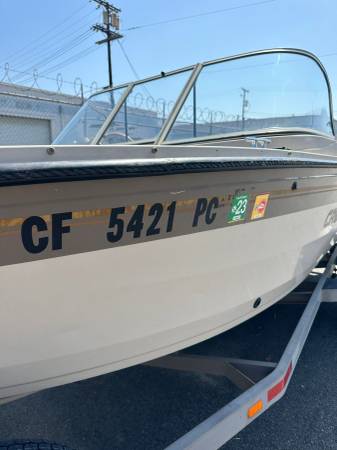 2002 Crestliner, dovoz USA — foto 10 z 12