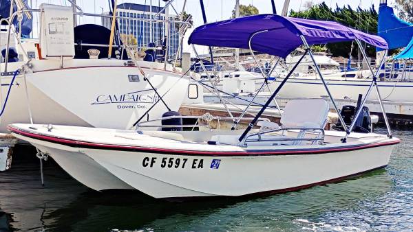 Boston Whaler, dovoz USA — foto 3 z 11