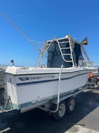 Grady-White, bílá, dovoz USA — foto 7 z 11