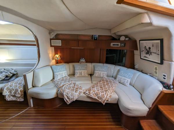 Sea Ray, dovoz USA — foto 2 z 12