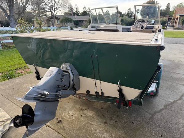 2002 Crestliner, dovoz USA — foto 6 z 8