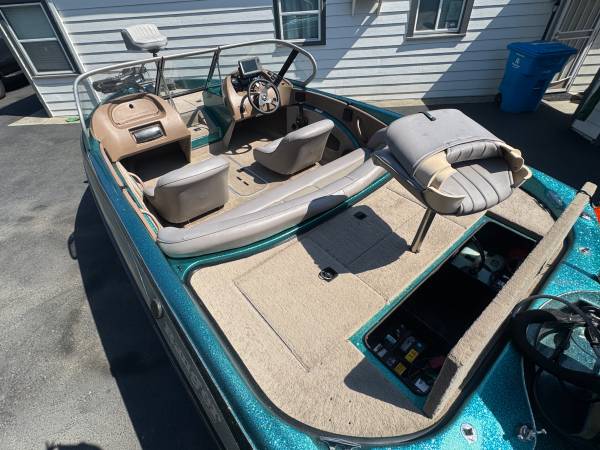 1998 Ranger, dovoz USA — foto 5 z 12